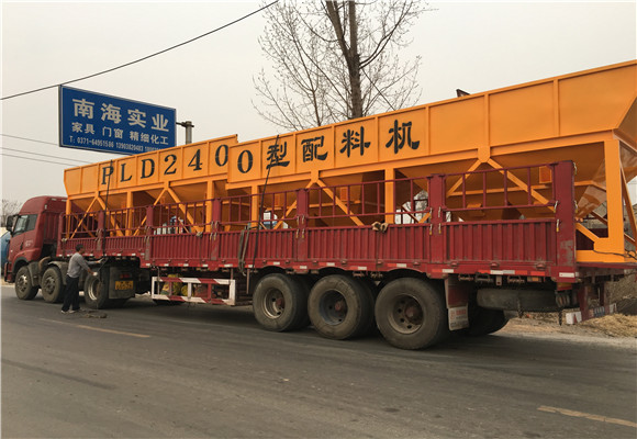 HZS90混凝土攪拌站發(fā)往商丘民權發(fā)貨現(xiàn)場