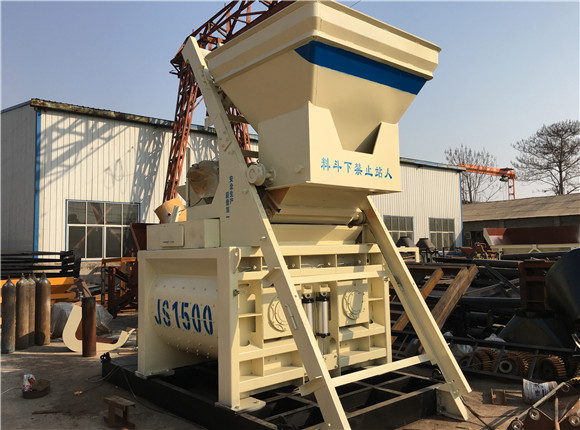 怎么驗(yàn)收裝好的混凝土攪拌機(jī)？